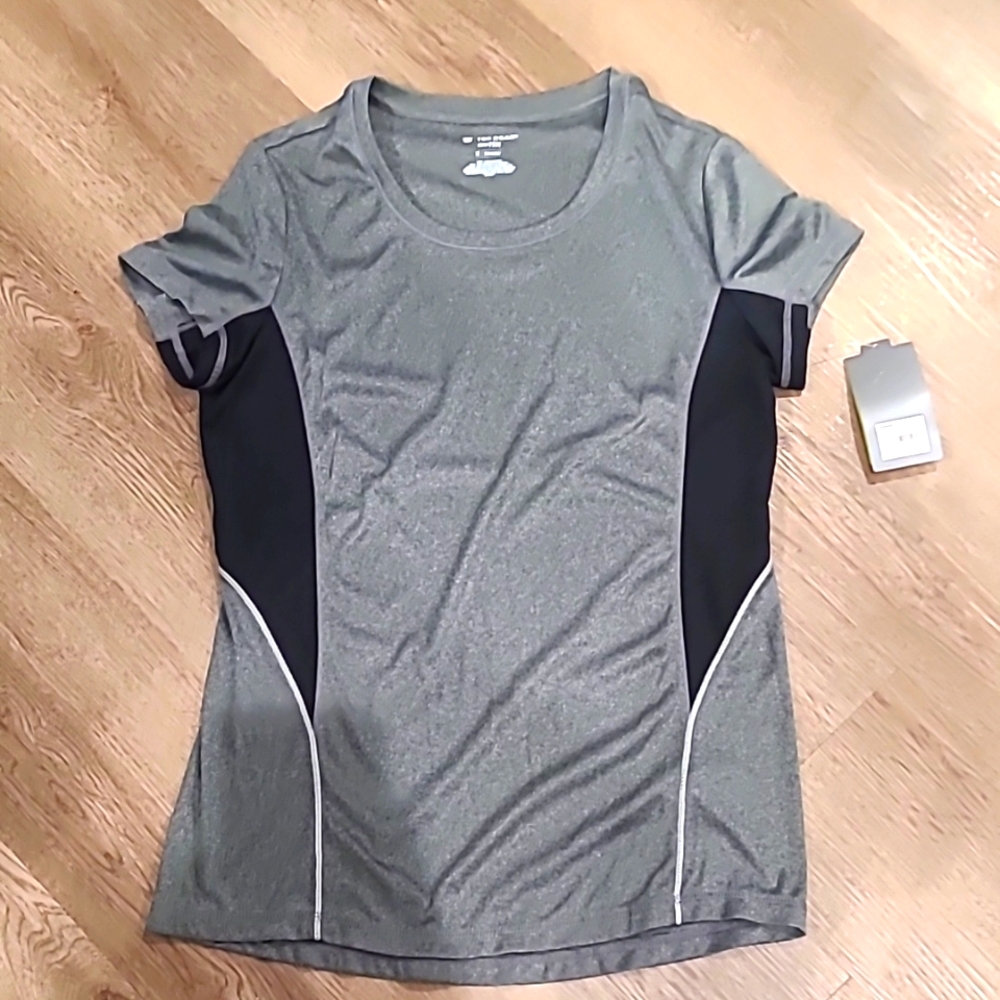 NWT Tek Gear Drifit Womens Medium T shirt
